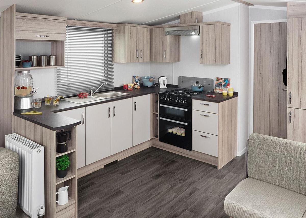 Отель Coldingham Bay Leisure Park Экстерьер фото