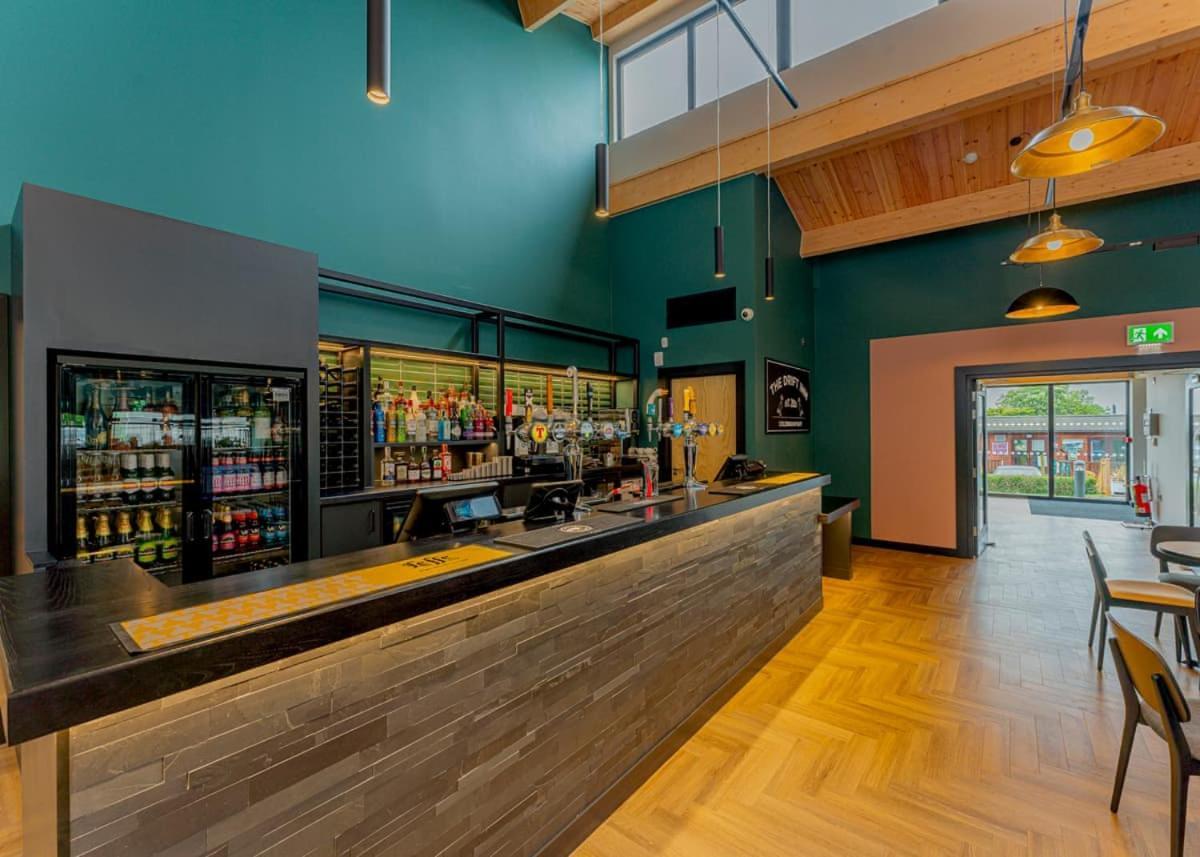 Отель Coldingham Bay Leisure Park Экстерьер фото